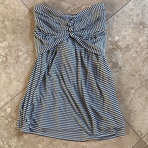 💥BCBG Black and White Striped Top💥